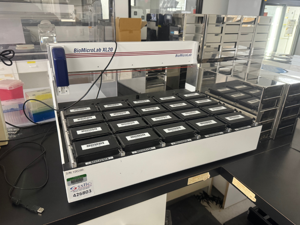 Image of BioMicroLab XL20 Liquid Handler